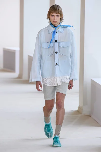 Look 6
